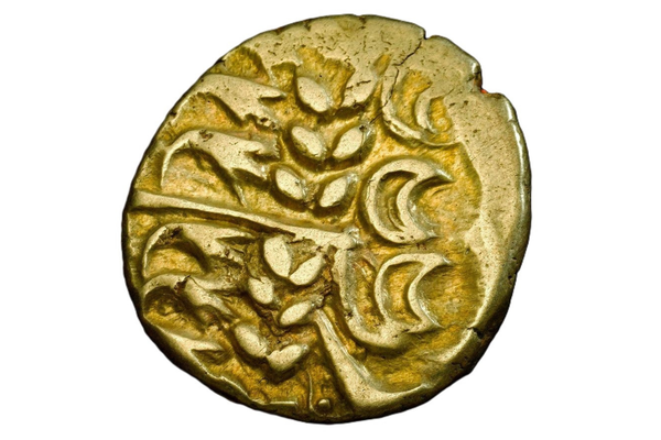 A round gold stater from the Chute hoard